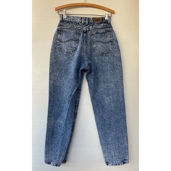 Lee | Vintage 80s 90s Curvy Petite High-Waist Acid-Washed Tapered Mom Jeans - Picture 5 of 12
